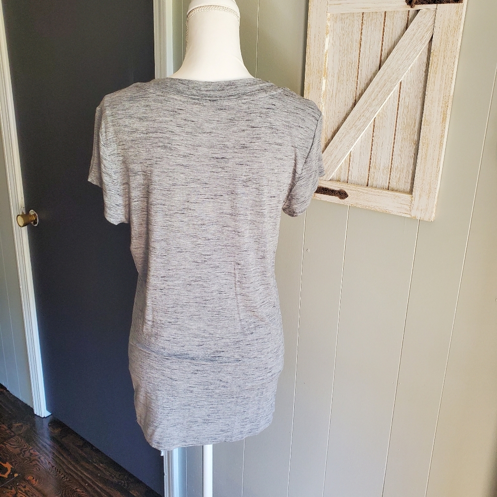 Mossimo Basic Gray Tee - Picture 4 of 6